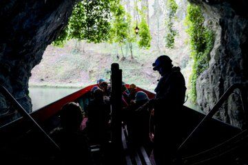 Join Dudley Canal and Caverns Boat Tour