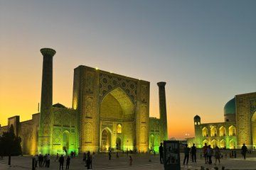 Samarkand Highlights Private Car Tour with Local Guide