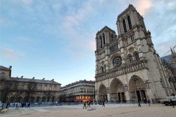 Notre Dame Cathedral Interior and Exterior Guided Tour