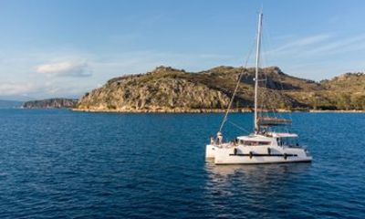 Nafplio Half Day Catamaran Cruise with Meal and Drinks