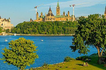 Ottawa Airport (YOW) Transfer Pick Up and Drop-Off Service