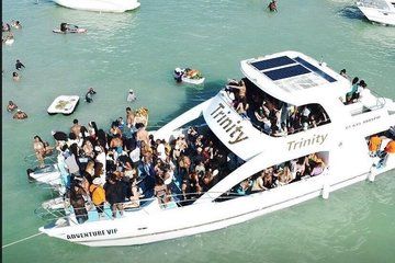 Hip Hop Party Boat Punta Cana with Free Drinks for Adults