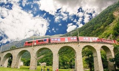 Bernina Red Train & Wine Tasting