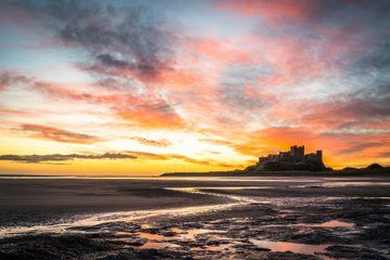 Coastal Kingdoms Day Tour Lindisfarne and Bamburgh Castle