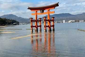 Hiroshima and Miyajima Private Spanish Tour