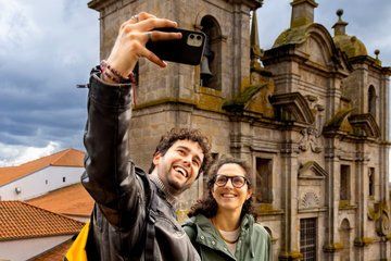 Discover Porto Through a Treasure Hunt