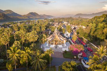 Tailormade Luang Prabang Private Day Tour with a Local Guide