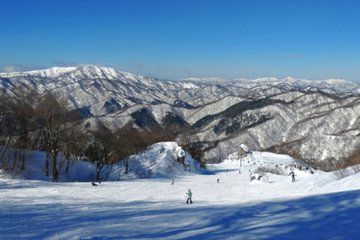Snowboard trip Osaka to Grand Snow Okuibuki Ski Resort in Shiga