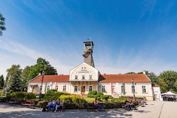 Wieliczka Salt Mine Lunch and Schindler’s Factory