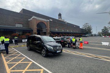 Private Transfer from Southampton Port to London Via Salisbury