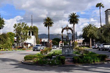 Walking Tour of Hollywood Forever Cemetery