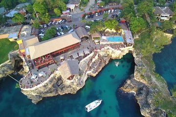 Private Negril Tour Seven Mile Beach and Rick’s Café Sunset