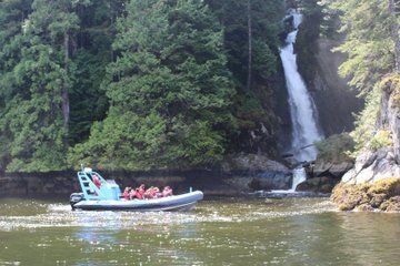 Private Vancouver Signature Tour City Granite Falls Experience