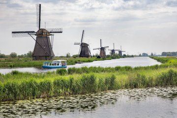 Private tour to UNESCO World Site Kinderdijk & Gouda