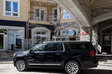 Transfer Mont Tremblant to Montreal Airport by Luxury Private SUV