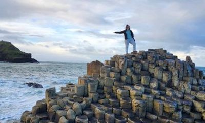 Belfast Giant Causeway and Derry Guided Day Trip