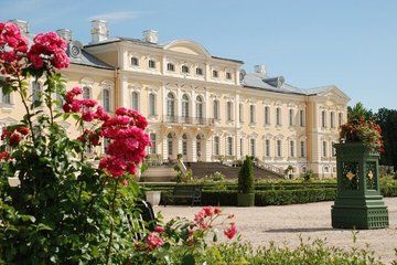 From Riga: Rundāle Palace, Bauska Castle & Ķemeri Bog Boardwalk