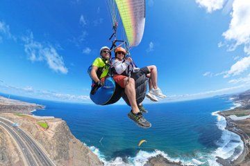 Paragliding at Fast and furious location and cave tour