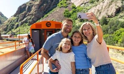 Easter Weekend Lunch & Dinner Train Experience in the Royal Gorge