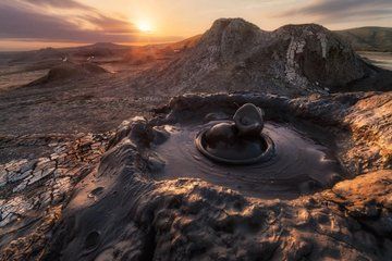 Gobustan and Mud Volcanoes Private Tour from Baku