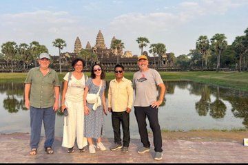 Small tour: Angkor Wat, Bayon And Ta Prohm Small Group