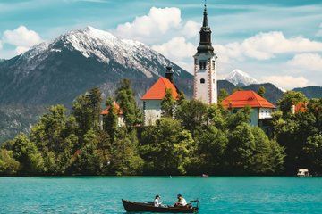 Afternoon in Bled by Sigismundi