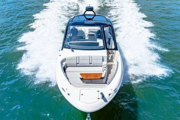 Sarasota 40 Golden Ticket Sea Ray Sundancer 6 Hours