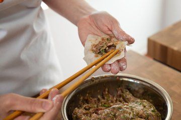 Fun Wonton Cooking Class With a Local Chef in Sacramento