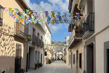 Day Trip from Albir Benidorm and Calpe Jalon and Caves of Skulls