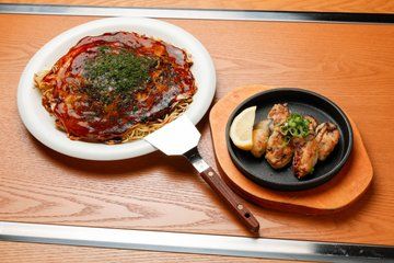 Hiroshima Style Okonomiyaki Dinner & Hiroshima Kagura Performance