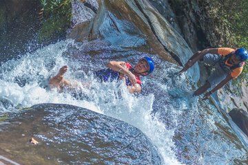 Colombo to Nuwara Eliya Private Transfer with Canyoning Adventure