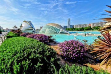 6-Hour Valencia City In-Depth Private Tour with Private Transport