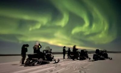 Northern Light Snowmobile Tour in Kiruna