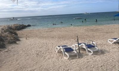 Antigua Private Tour with Beach Stop