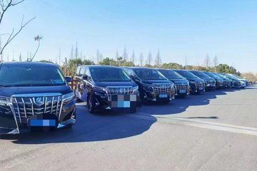 Shanghai Private One Way Transfer from Pudong Airport to Hotel