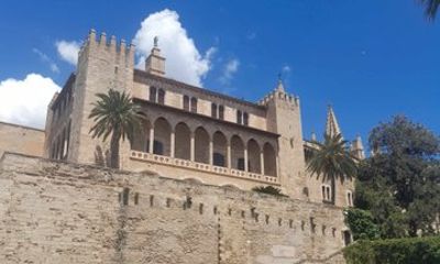 Mallorca Old Town of PALMA and Beach Excursion