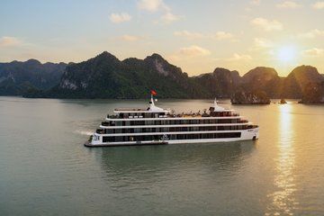 Halong Bay Lamour Cruise 2D1N Premium 5 Star Experience