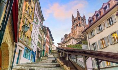Guided group walking tour of the old town of Lausanne