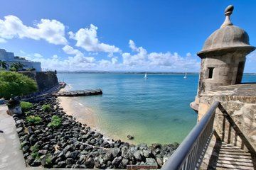 Old San Juan Guided Walking Tour with Local Expert