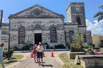 Private Jamaica Montego Bay Highlights & Shopping Tour with Lunch