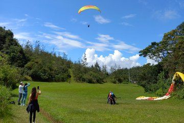 Guatapé Paragliding Flight Boat Trip