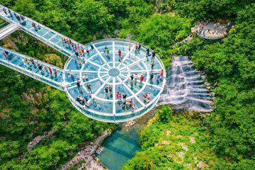 Guangzhou Gulong Gorge 1-Day: Glass Bridge, Waterfall, Cliff Car