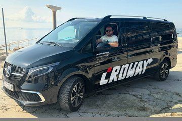 Private Transfer Split Airport to Split V Class 8+1