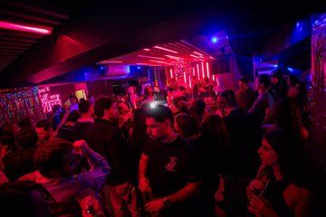 Cascais DJ and Bar Experience