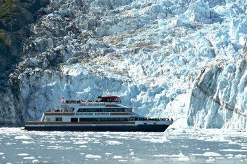 Prince William Sound 26 Glacier Cruise and Coach Package