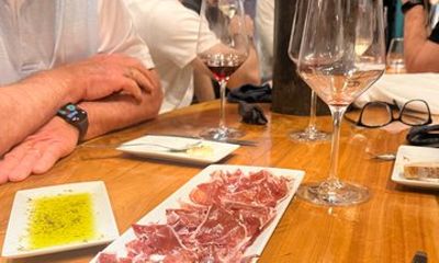 Évora Private Food and Wine Walking Tour in the UNESCO Old Town