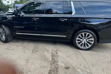 VIP Black Truck Round Trip from Airport to Hotels in Montego Bay