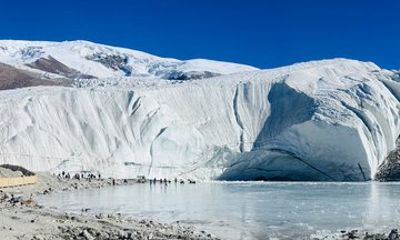 One Day Karakoram Highway Adventure Lakes and Glaciers