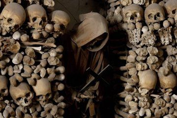 Hidden Rome by Golf Cart: Catacombs, Crypts and Sacred Art