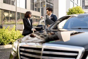 Private Transfer from Dubai to Muscat, Oman by SUV